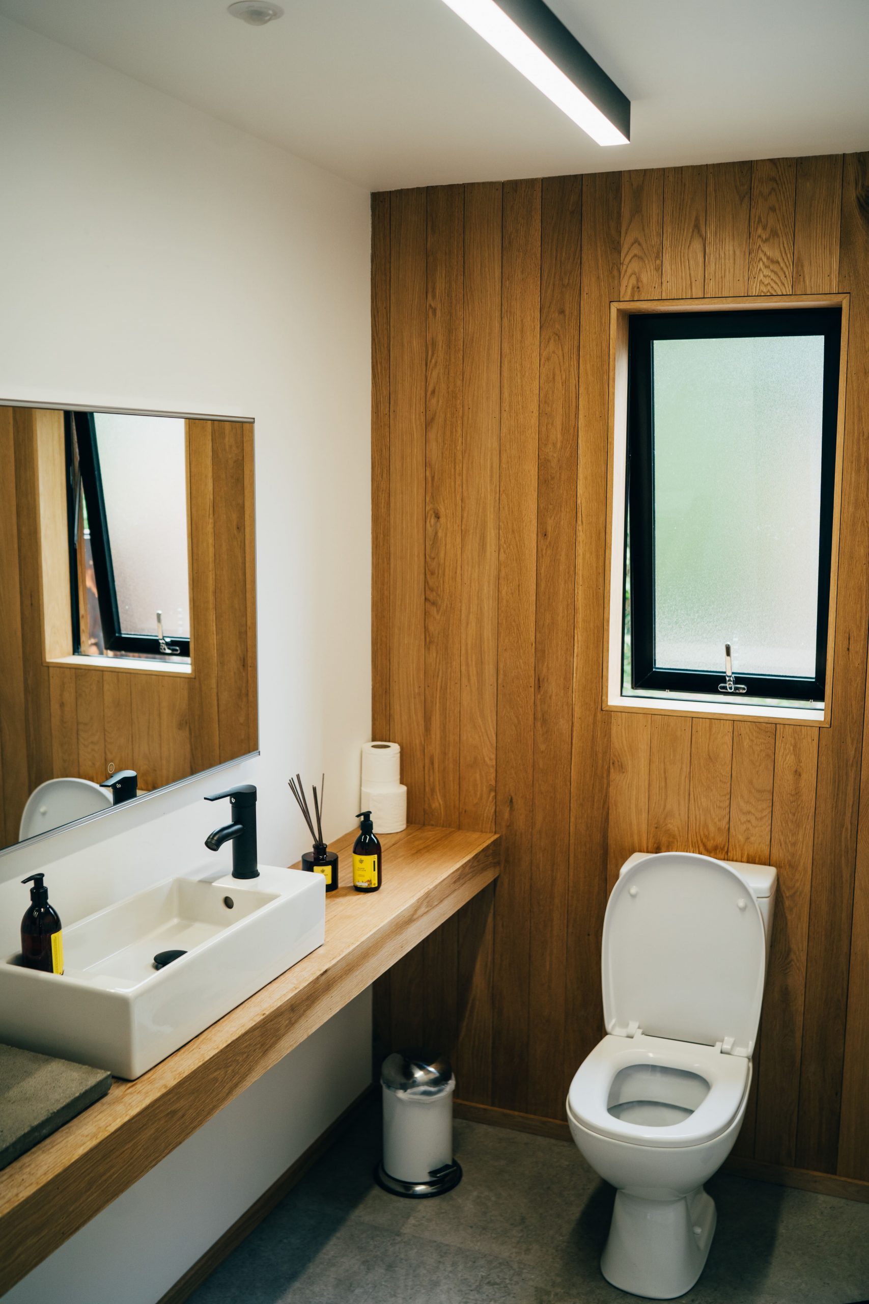 Smartbuild Modular Log Cabin Bathroom off site build modular office wood