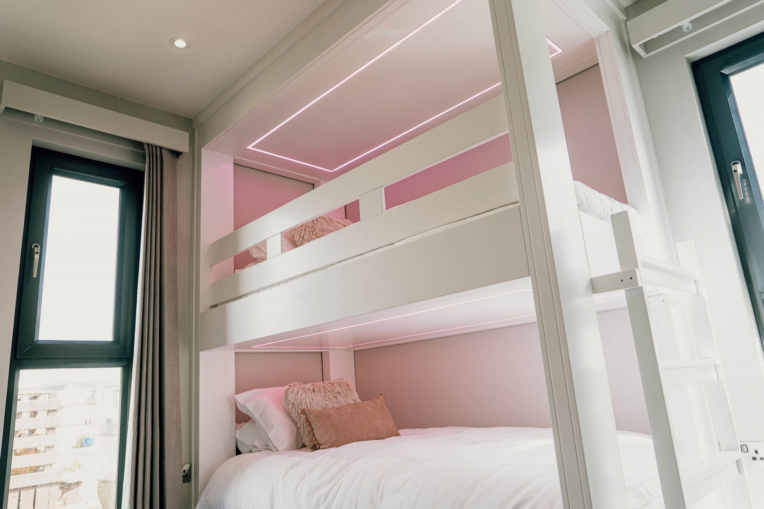 bunkbeds bedroom modern pink white turnkey led lightings