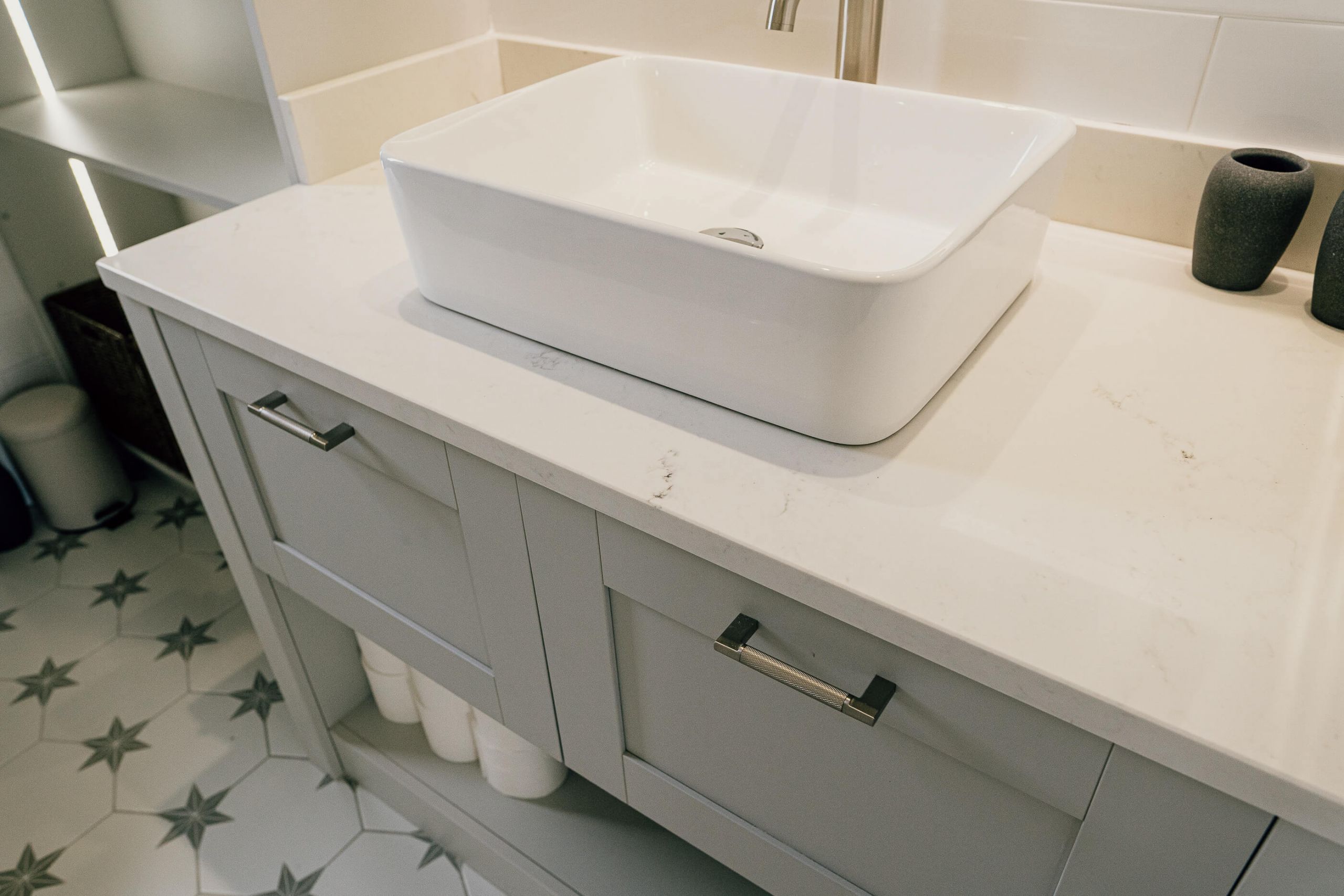 KES Group bathroom sink white modular